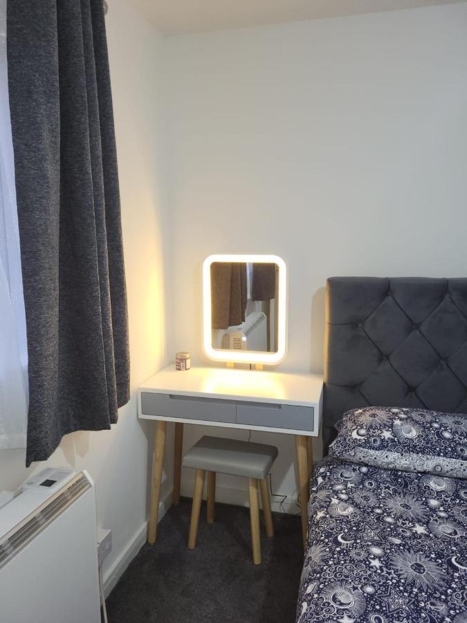 Delight Apartment, Close To Excel, London City Airport & O2! Dış mekan fotoğraf